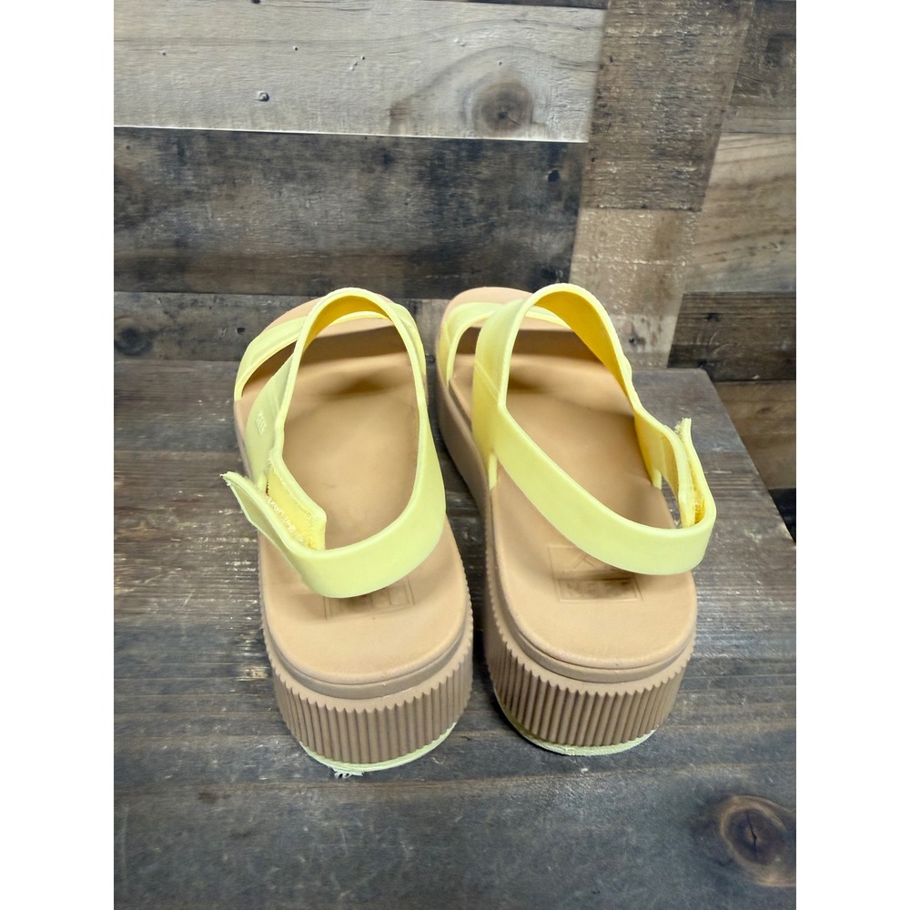 Reef Water Vista Yellow Tan Platform Sandals Womens 6 Waterproof Strappy Slide - Picture 2 of 8
